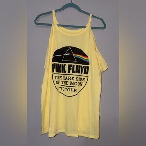 NWT Torrid Yellow Pink Floyd Prism Cold Shoulder Tee